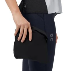 On Running Waterproof Anorak Woman's 20 On Running Waterproof Anorak Woman's -Sporting Goods Store 1616058200 52899200