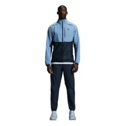 On Running Weather Running Jacket 16 On Running Weather Running Jacket -Sporting Goods Store 2 23b398ee 72a1 49a3 a82e 4b2b837cd511