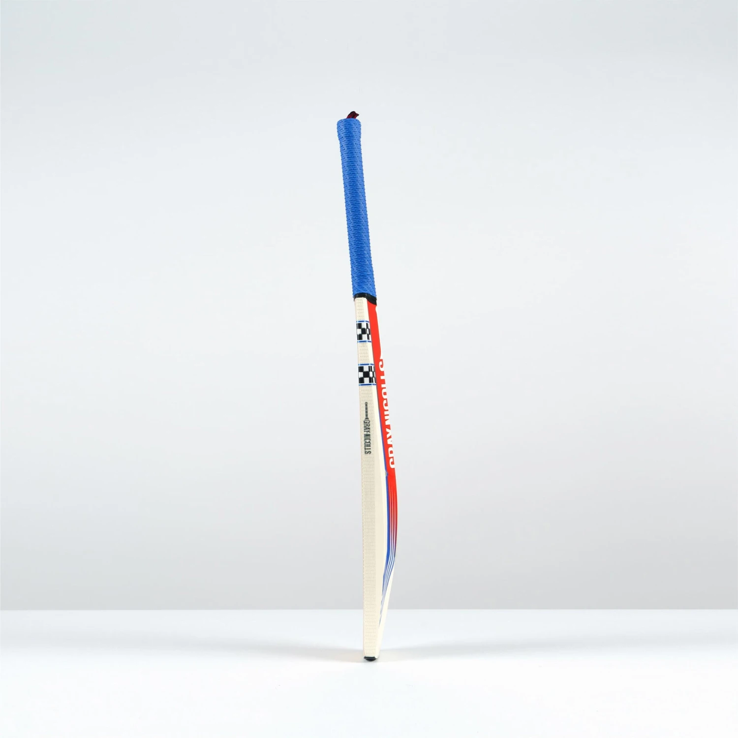 Stratos 1.0 Thunder Junior Cricket Bat 4 Stratos 1.0 Thunder Junior Cricket Bat - Image 2