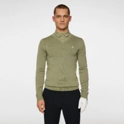 J.Lindeberg Lymann Tour Merino Knitted Golf Sweater -Sporting Goods Store 2 7171ec10 eaa1 4374 8dc5 659d5b776440