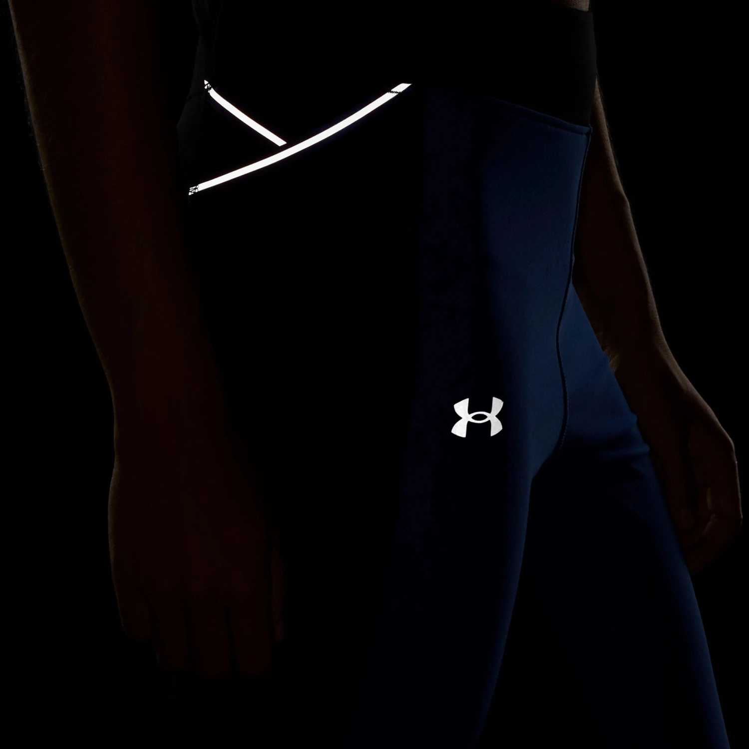 Under Armour UA Qualifier Cold Tight Womens 9 Under Armour UA Qualifier Cold Tight Womens - Image 7