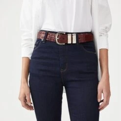 Crocodile Belt -Sporting Goods Store 3 14626285 eeee 418d 8773 f12160e746c1