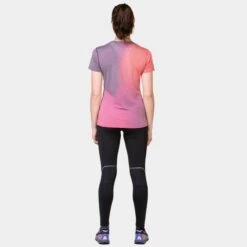 RONHILL Tech Golden Hour Running Tee Womens -Sporting Goods Store 3 bcee82f8 3d7f 4833 b443 a7bf3130698f
