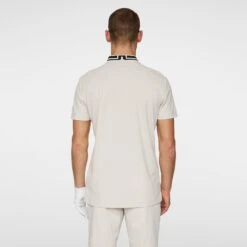 J.Lindeberg Tyson Golf Polo Shirt -Sporting Goods Store 3 c38033b4 f5fb 4b95 a208 a758f506a1a5