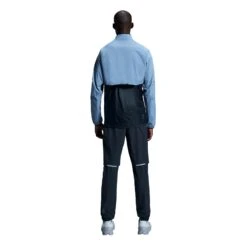 On Running Weather Running Jacket 17 On Running Weather Running Jacket -Sporting Goods Store 3 dbbc8d64 d4ca 4963 895a 6b9976d6d3aa