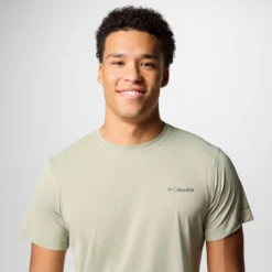 Columbia Zero Rules Light Short Sleeve Crew -Sporting Goods Store 4 e27c26ec cbd2 49f1 8d98 19e0e0e5e96c