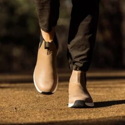 2140 Active Blundstone Chelsea Boot -Sporting Goods Store 5 3e6b1ffa fdf7 45b0 9464 b536296095a4