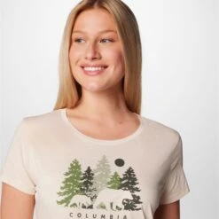Columbia Women's Daisy Days Short Sleeve Graphic T-Shirt -Sporting Goods Store 5 dd974f44 a57f 484c 82b5 c6ca0e6b6ac9