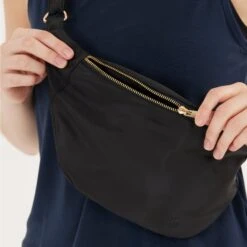 ATHLECIA Gorluna Fitness Bum Bag -Sporting Goods Store 7 604fe81b 0e32 4bed a946 85b094b68d03