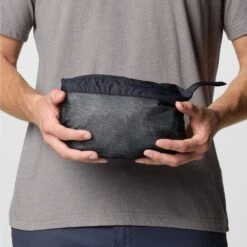 Columbia Men's Pouring Adventure Jacket -Sporting Goods Store 7 742a66aa 363e 49ee 9438 25f6685c53f7