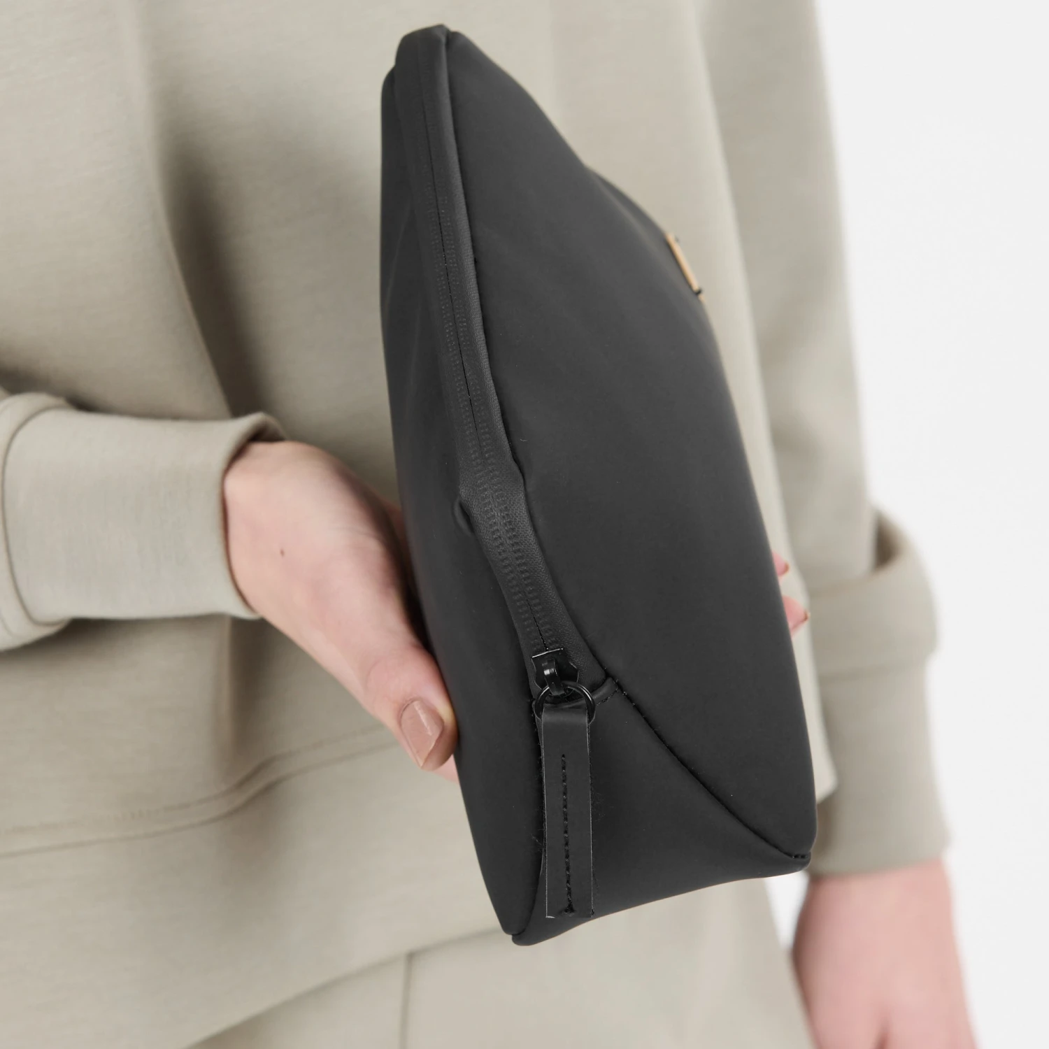 ATHLECIA Berlina Cosmetic Purse 4 ATHLECIA Berlina Cosmetic Purse - Image 2