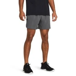 Under Armour UA Peak Woven Shorts